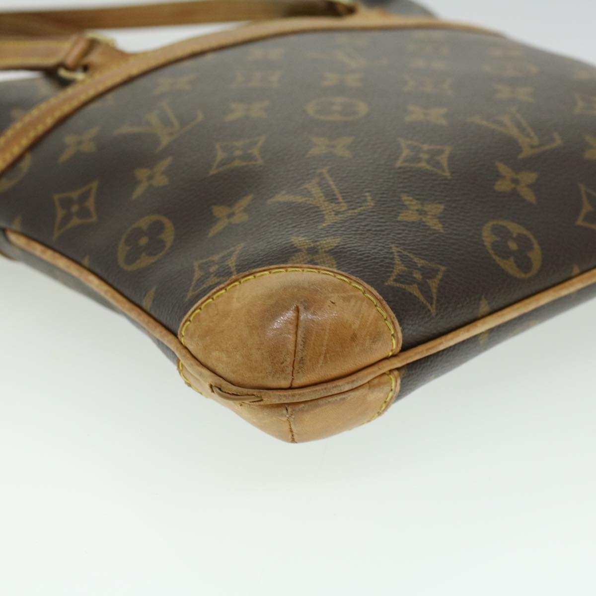 LOUIS VUITTON Monogram Coussin GM Shoulder Bag M51141 LV bs3099