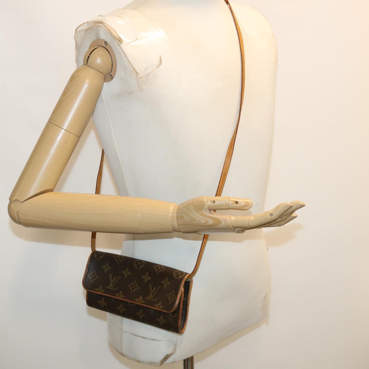LOUIS VUITTON Monogram Pochette Twin PM Shoulder Bag M51854 LV bs3354