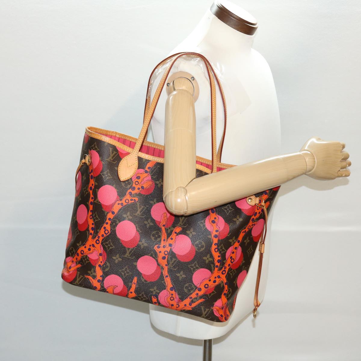 LOUIS VUITTON Monogram La Mage Neverfull MM Tote Bag M41603 LV bs4772A