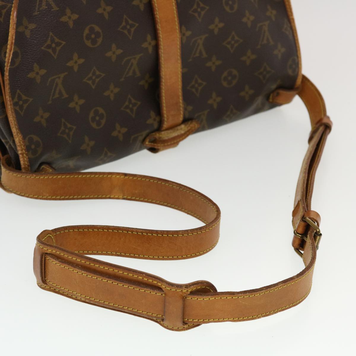LOUIS VUITTON Monogram Saumur 35 Shoulder Bag M42254 LV bs5936