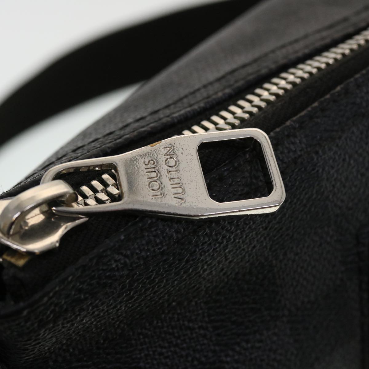 LOUIS VUITTON Damier Graphite Mick MM Shoulder Bag N41106 LV bs5938