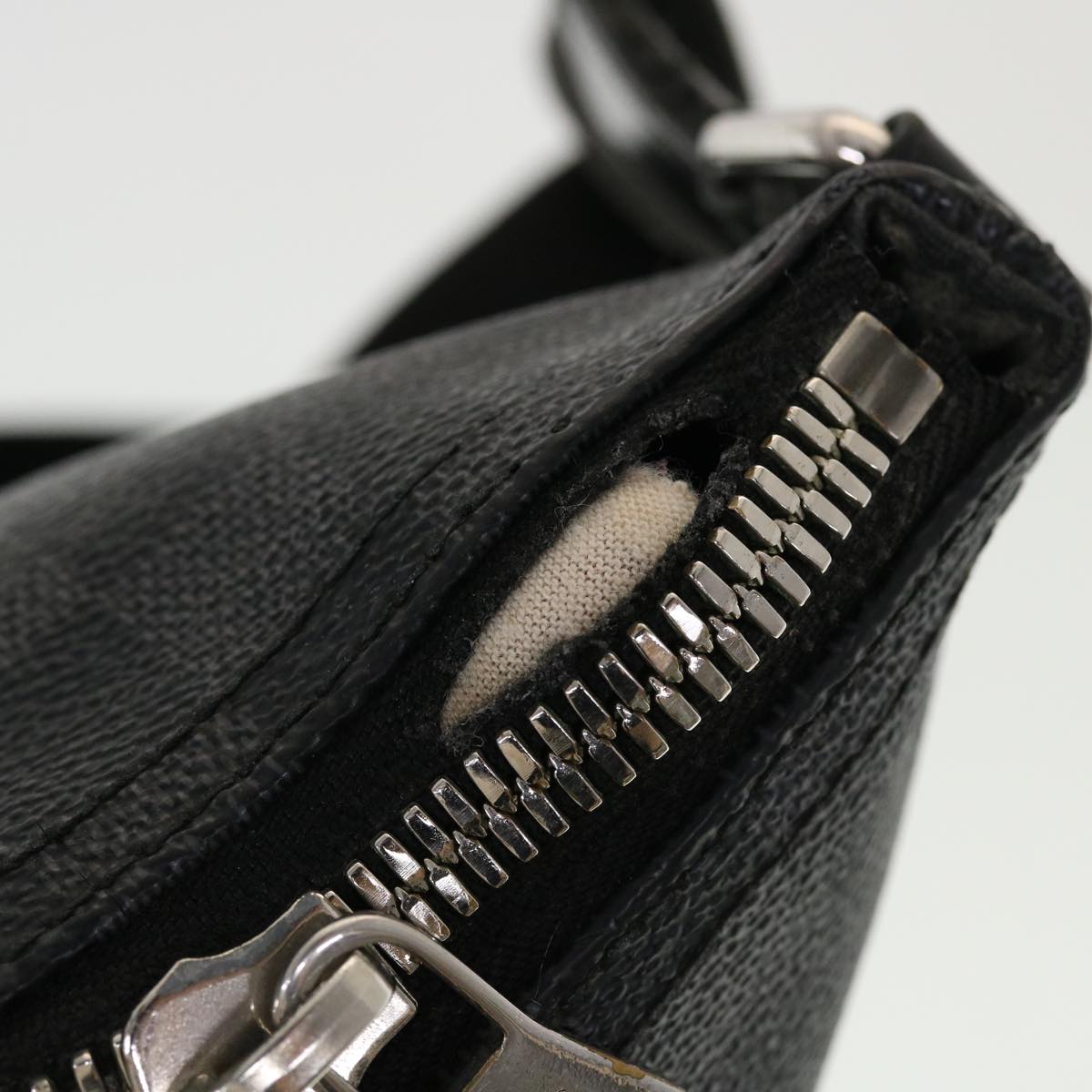 LOUIS VUITTON Damier Graphite Mick MM Shoulder Bag N41106 LV bs5938