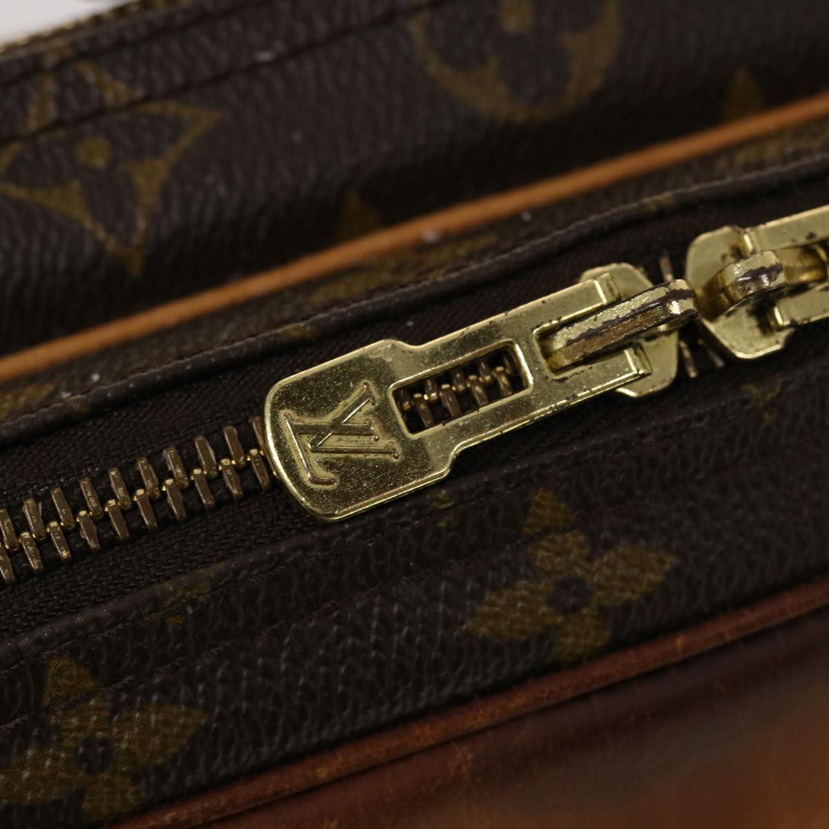 LOUIS VUITTON Monogram Alize 24H Travel Boston Bag M41399 LV bs5949