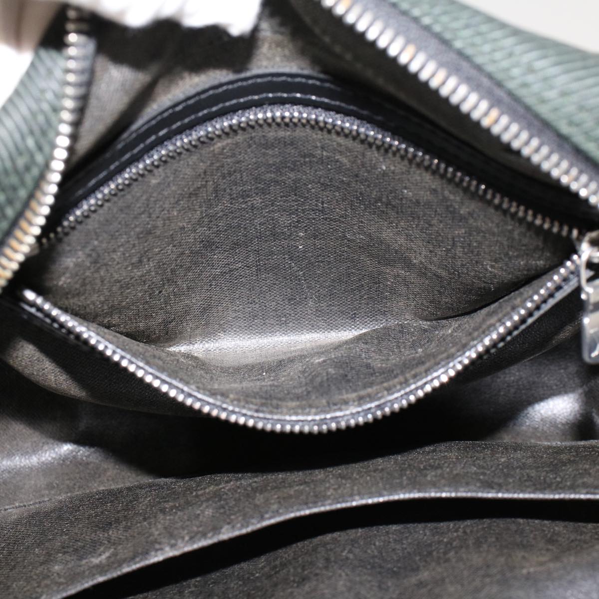 LOUIS VUITTON Taiga Parana Clutch Bag Epicea M30752 LV bs6138