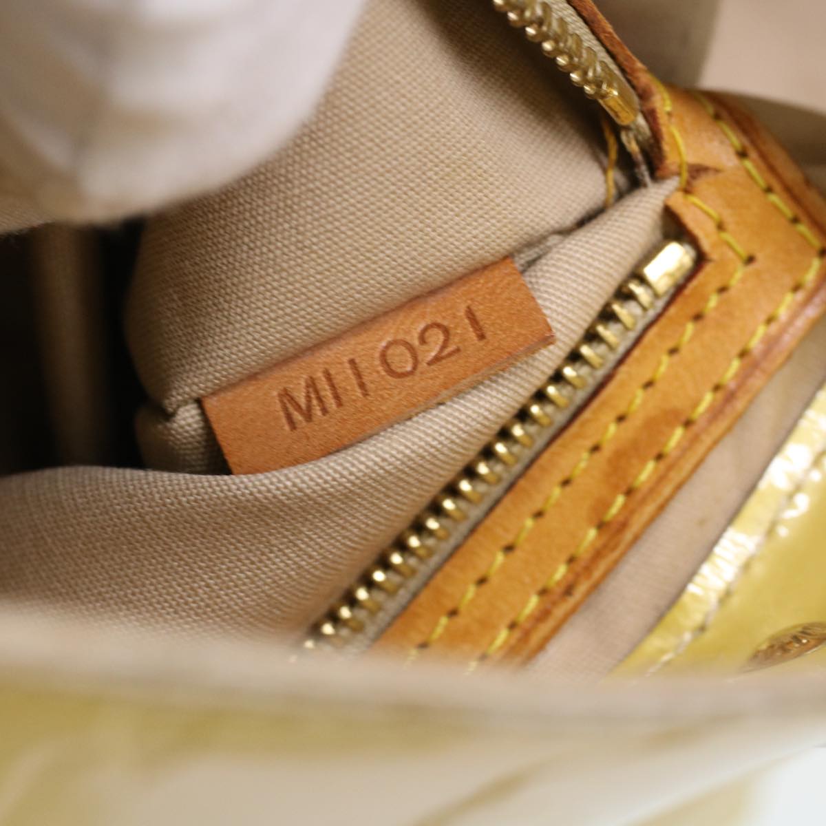 LOUIS VUITTON Monogram Vernis Reade PM Hand Bag Beige M91334 LV bs6213