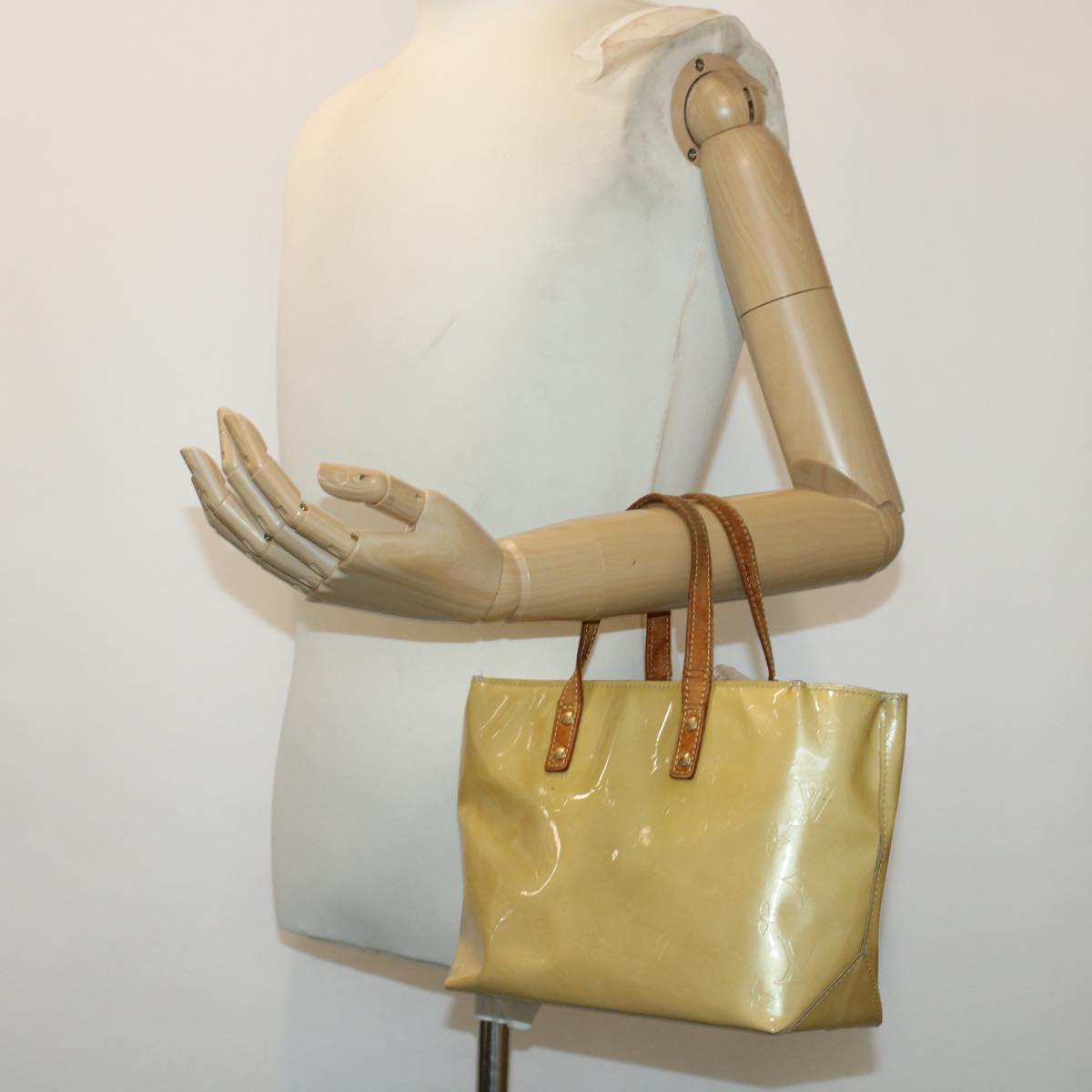 LOUIS VUITTON Monogram Vernis Reade PM Hand Bag Beige M91334 LV bs6213