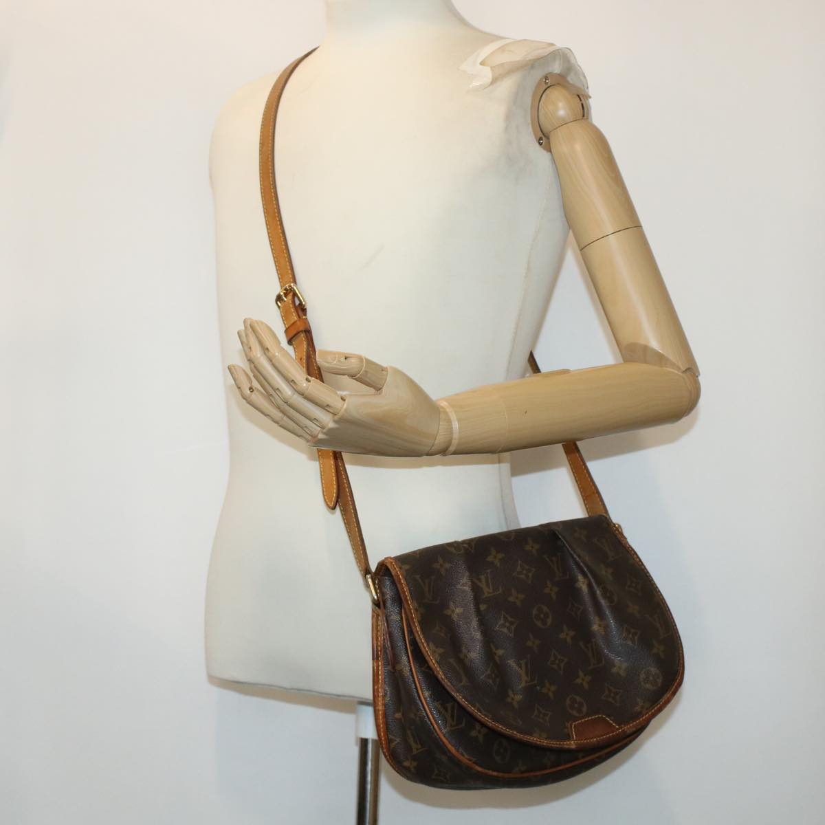 LOUIS VUITTON Monogram Menilmontant PM Shoulder Bag M40474 LV bs6281