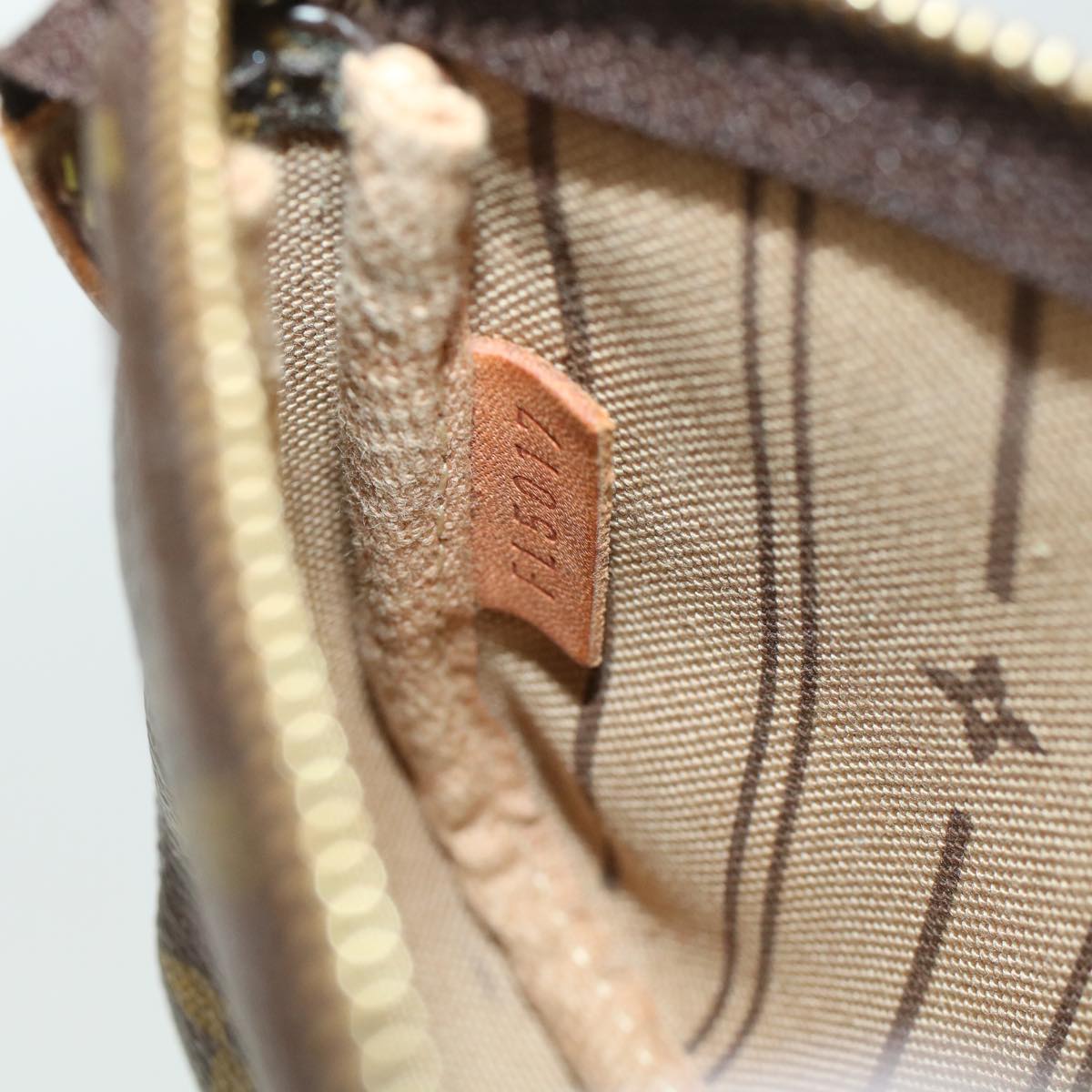 LOUIS VUITTON Monogram T&B Mini Pochette Accessoires Pouch M60153 LV bs6287