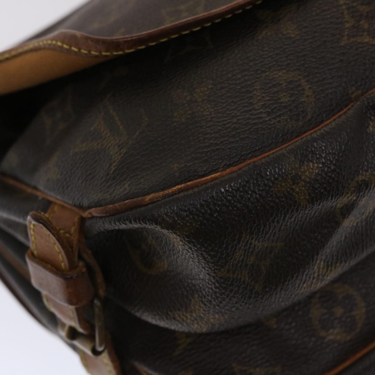 LOUIS VUITTON Monogram Saumur 30 Shoulder Bag M42256 LV bs6306