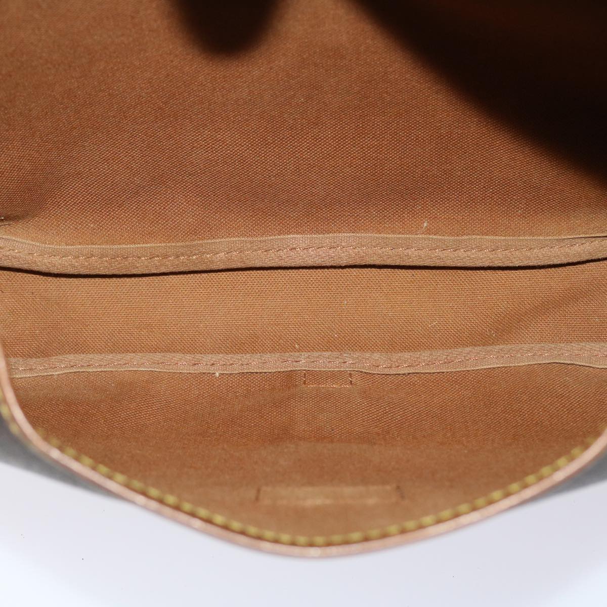 LOUIS VUITTON Monogram Saumur 30 Shoulder Bag M42256 LV bs6306