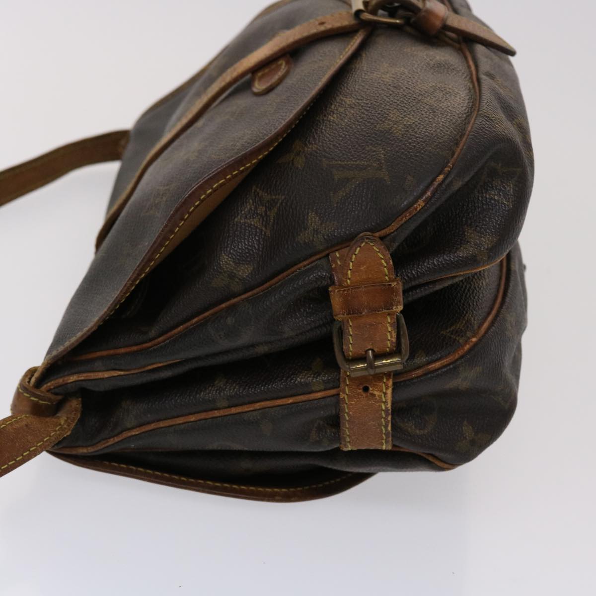 LOUIS VUITTON Monogram Saumur 30 Shoulder Bag M42256 LV bs6306