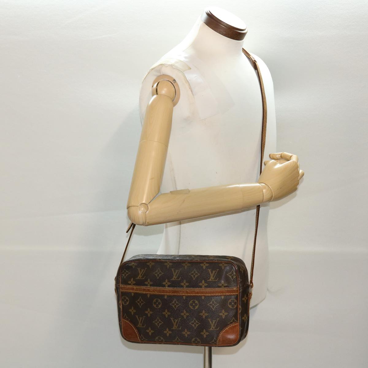 LOUIS VUITTON Monogram Trocadero 27 Shoulder Bag M51274 LV bs6335