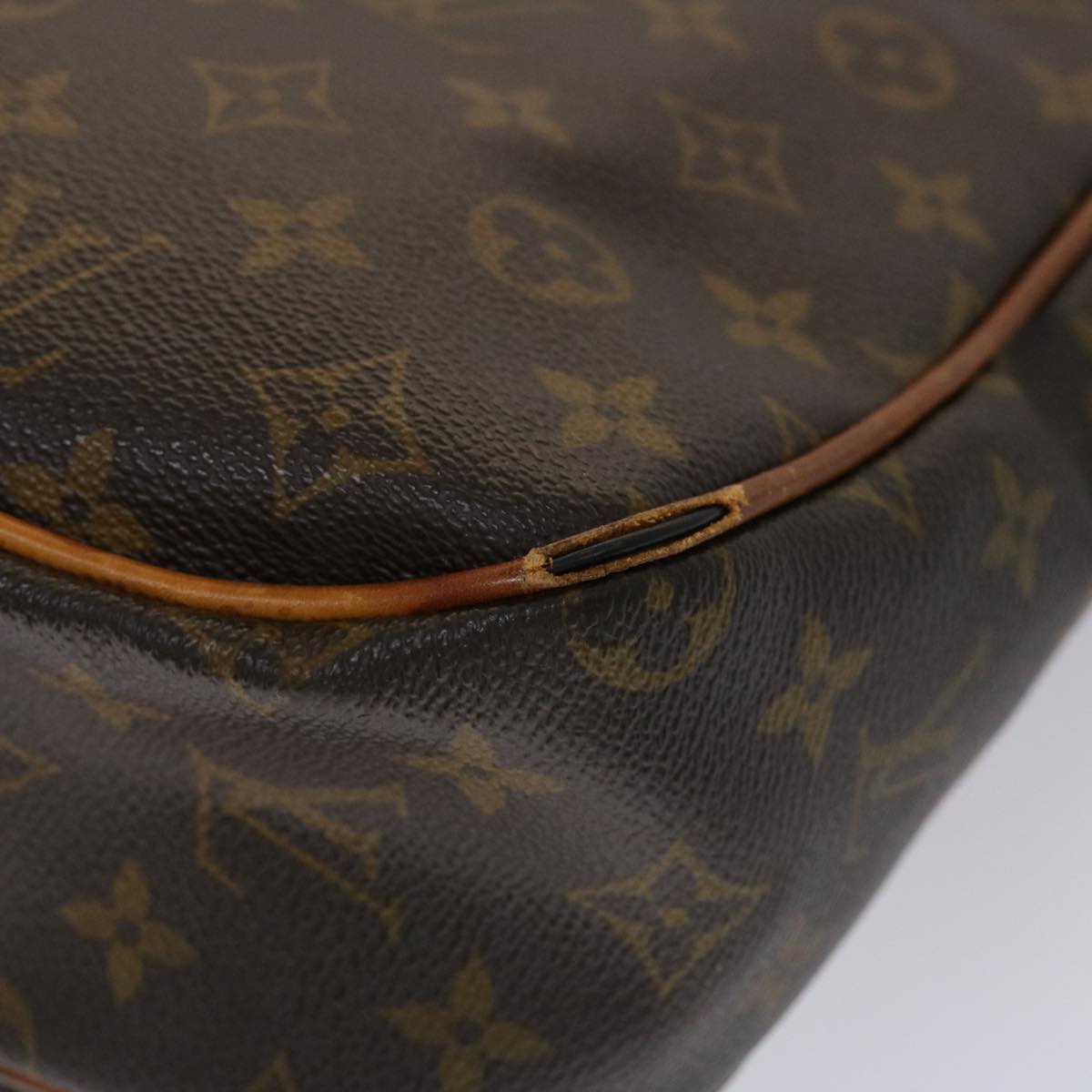 LOUIS VUITTON Monogram Hudson GM Shoulder Bag M40045 LV bs6371