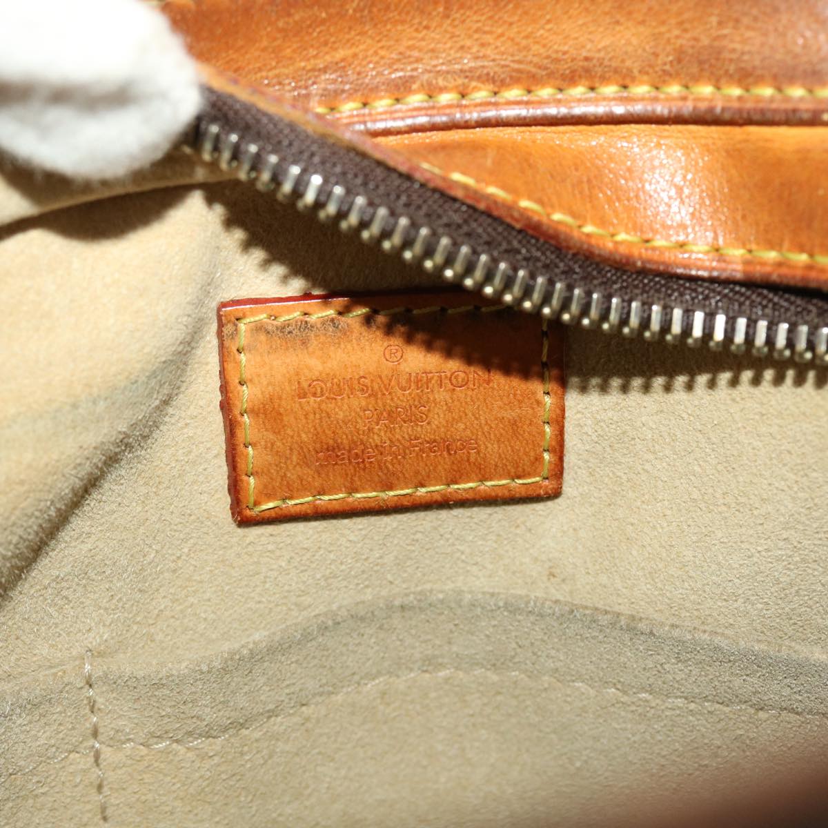 LOUIS VUITTON Monogram Hudson GM Shoulder Bag M40045 LV bs6371