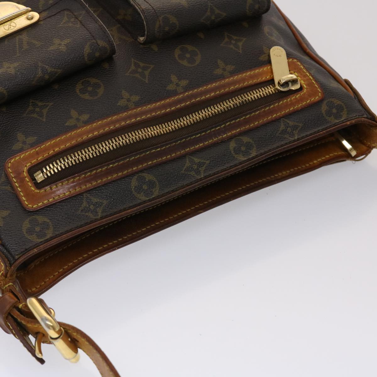 LOUIS VUITTON Monogram Hudson GM Shoulder Bag M40045 LV bs6371