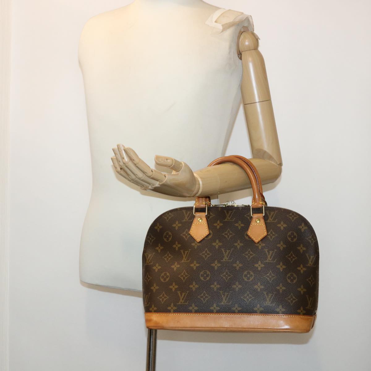 LOUIS VUITTON Monogram Alma Hand Bag M51130 LV bs6554