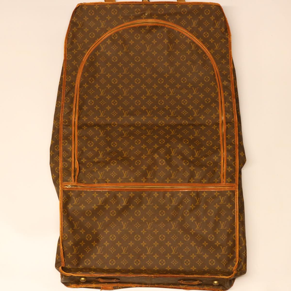 LOUIS VUITTON Monogram Suter Garment Cover M23522 LV bs6569