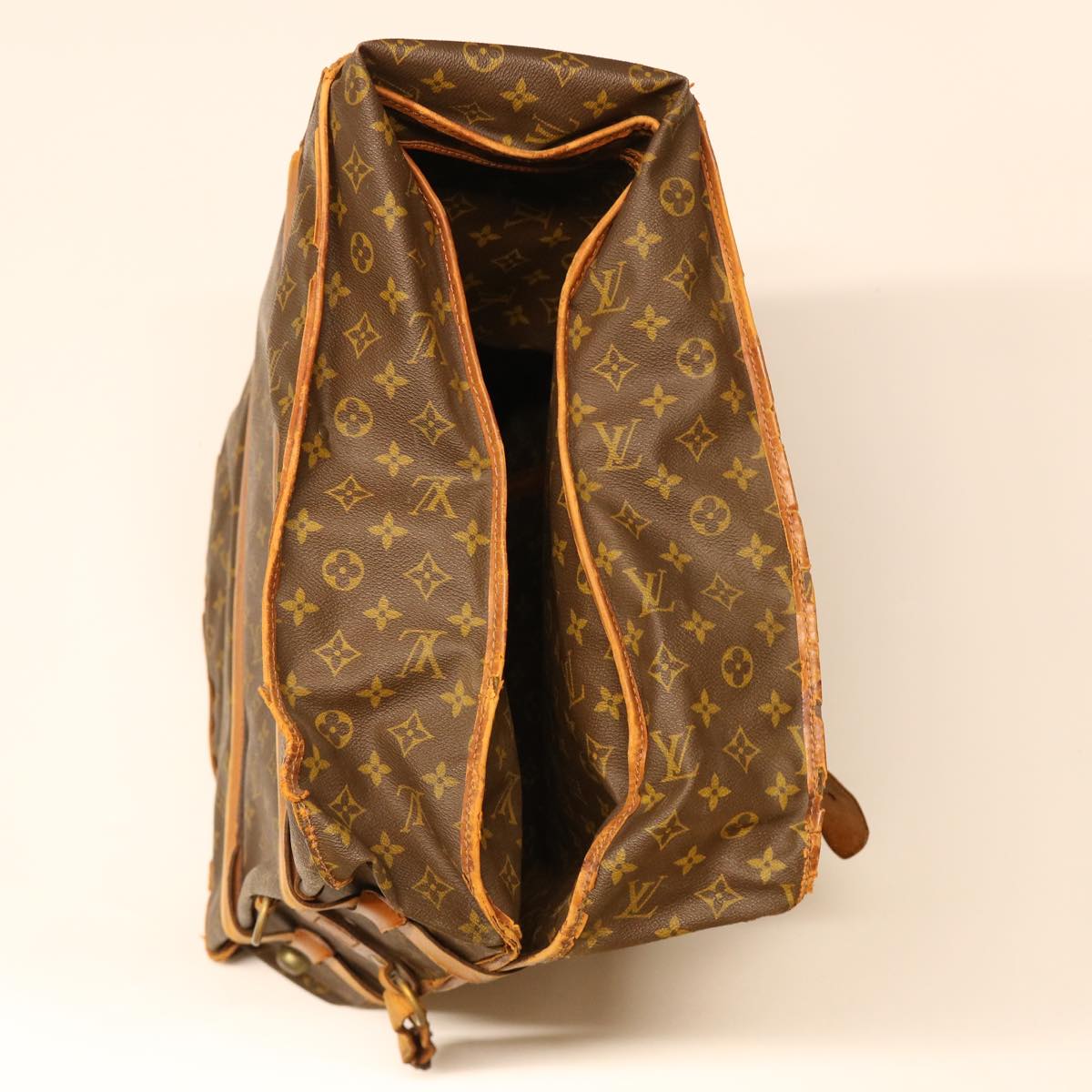 LOUIS VUITTON Monogram Suter Garment Cover M23522 LV bs6569