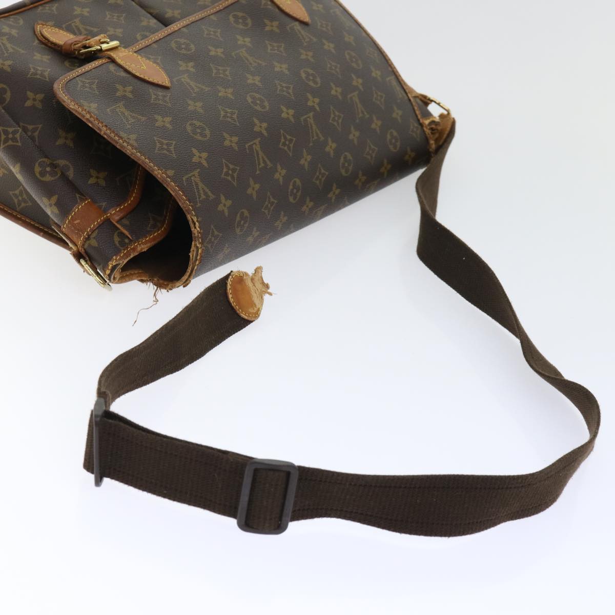 LOUIS VUITTON Monogram Gibeciere GM Shoulder Bag M42246 LV bs8180