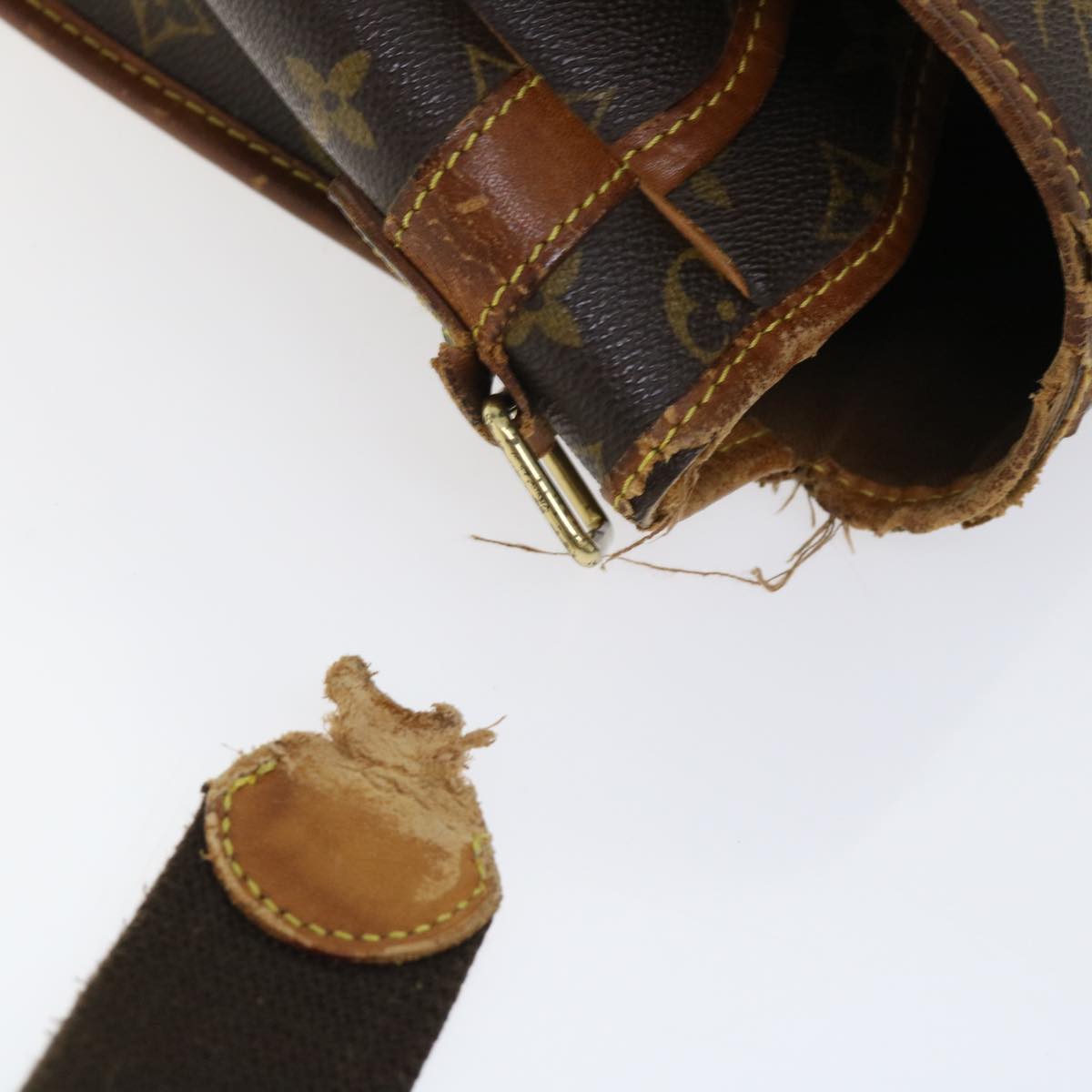 LOUIS VUITTON Monogram Gibeciere GM Shoulder Bag M42246 LV bs8180