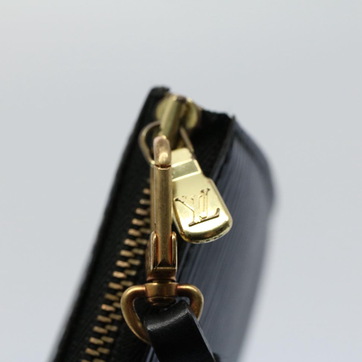 LOUIS VUITTON Epi Pochette Accessoires Accessory Pouch Black M52982 bs8460