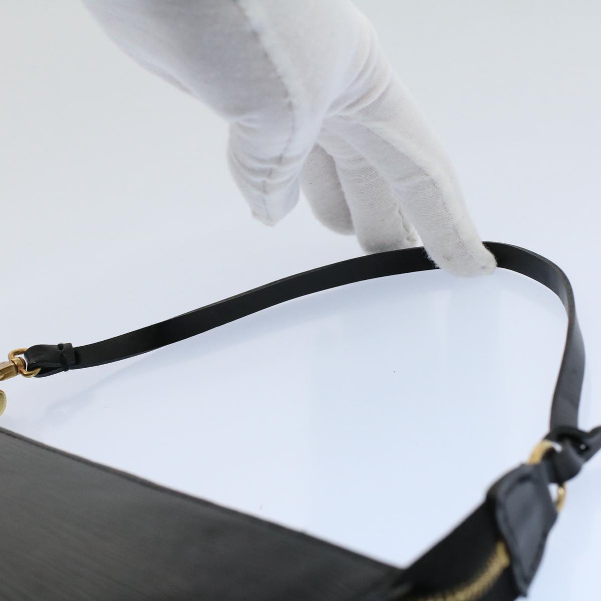 LOUIS VUITTON Epi Pochette Accessoires Accessory Pouch Black M52982 bs8460