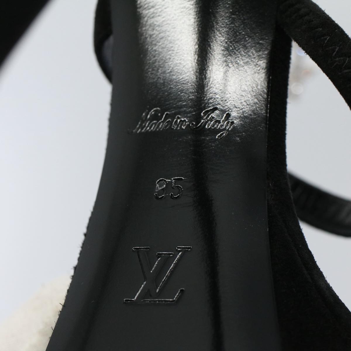 LOUIS VUITTON High Heels Suede 35 Black NL0198 LV bs8517