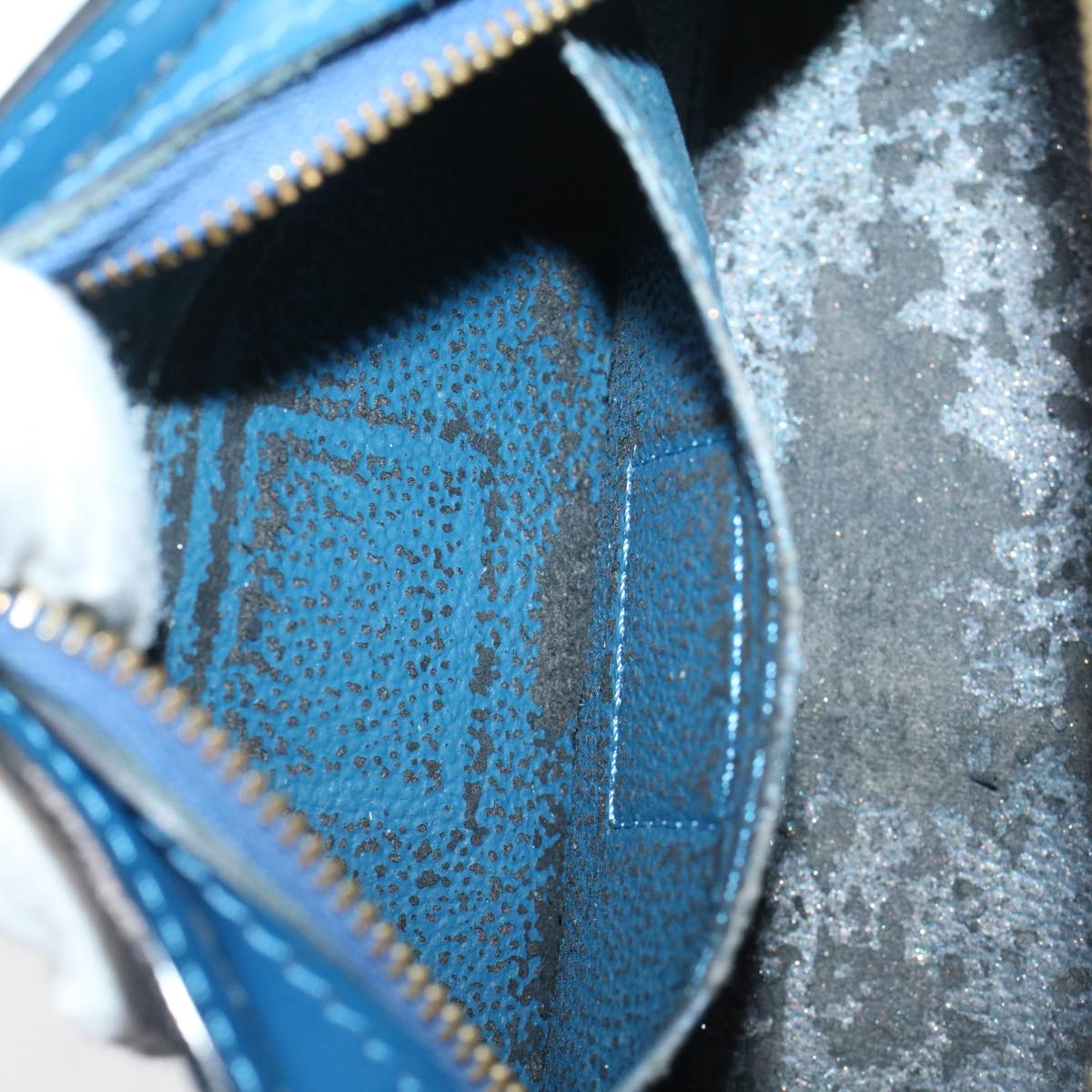 LOUIS VUITTON Epi Dauphine PM Pouch Blue M48445 LV bs8651