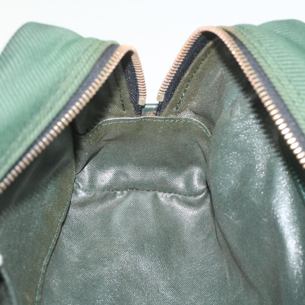 LOUIS VUITTON Taiga Parana Clutch Bag Epicea M30752 LV bs8781