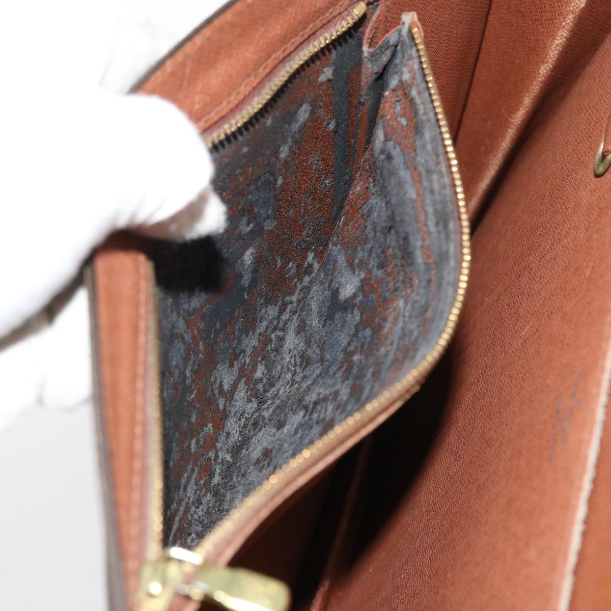 LOUIS VUITTON Monogram Porte Documents Bandouliere Bag M53338 LV bs8826