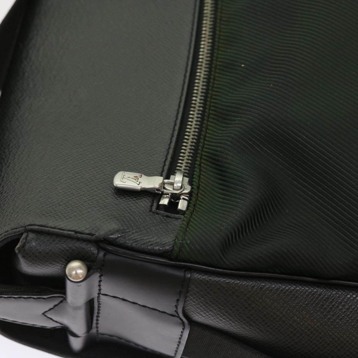 LOUIS VUITTON Taiga Leather Delsous Shoulder Bag Epicea M30164 LV bs8863