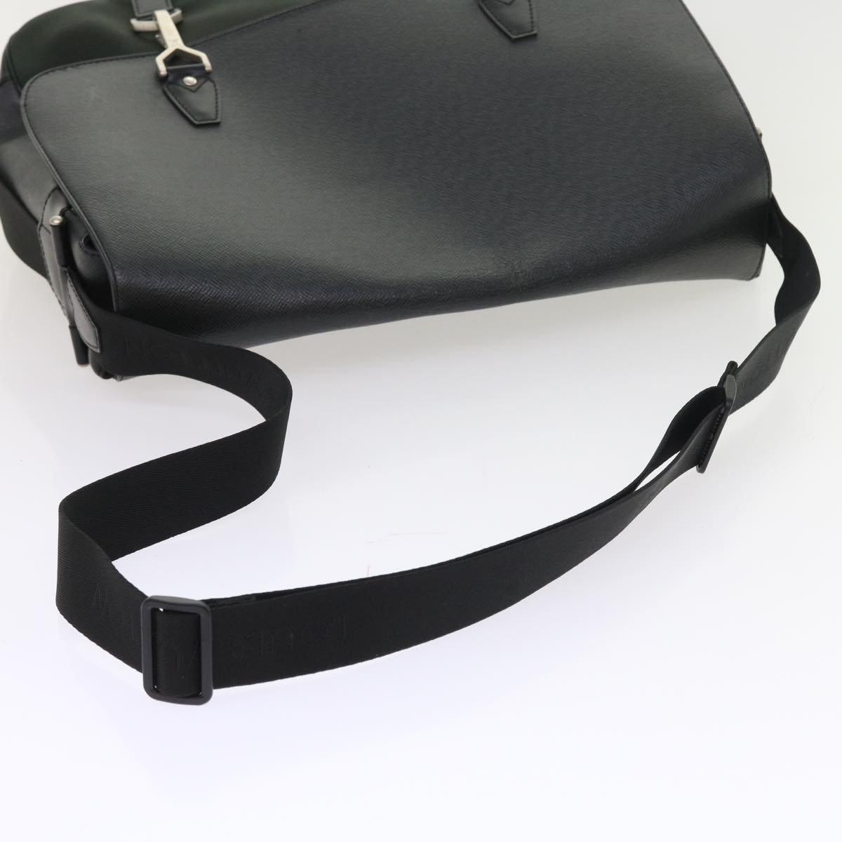 LOUIS VUITTON Taiga Leather Delsous Shoulder Bag Epicea M30164 LV bs8863