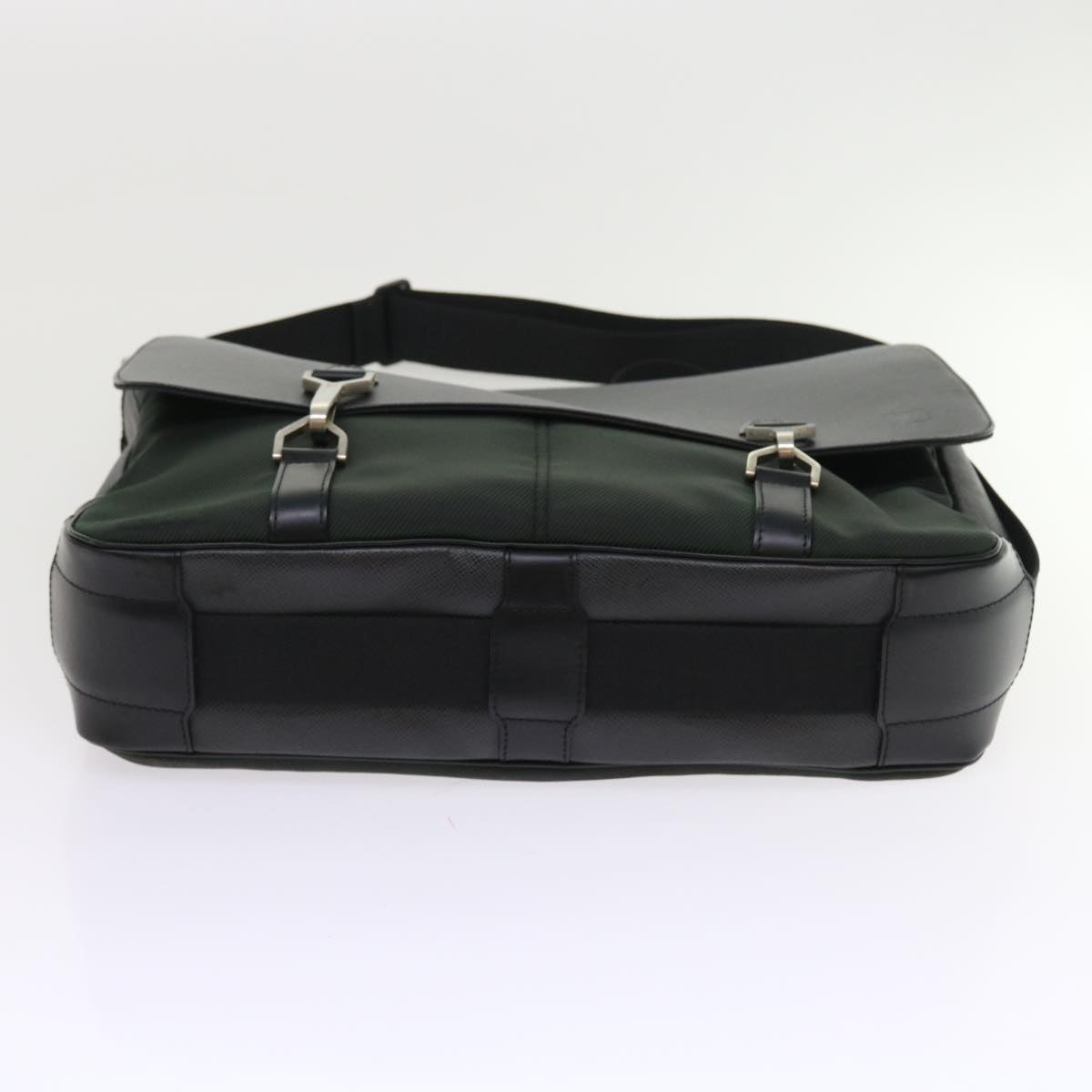 LOUIS VUITTON Taiga Leather Delsous Shoulder Bag Epicea M30164 LV bs8863