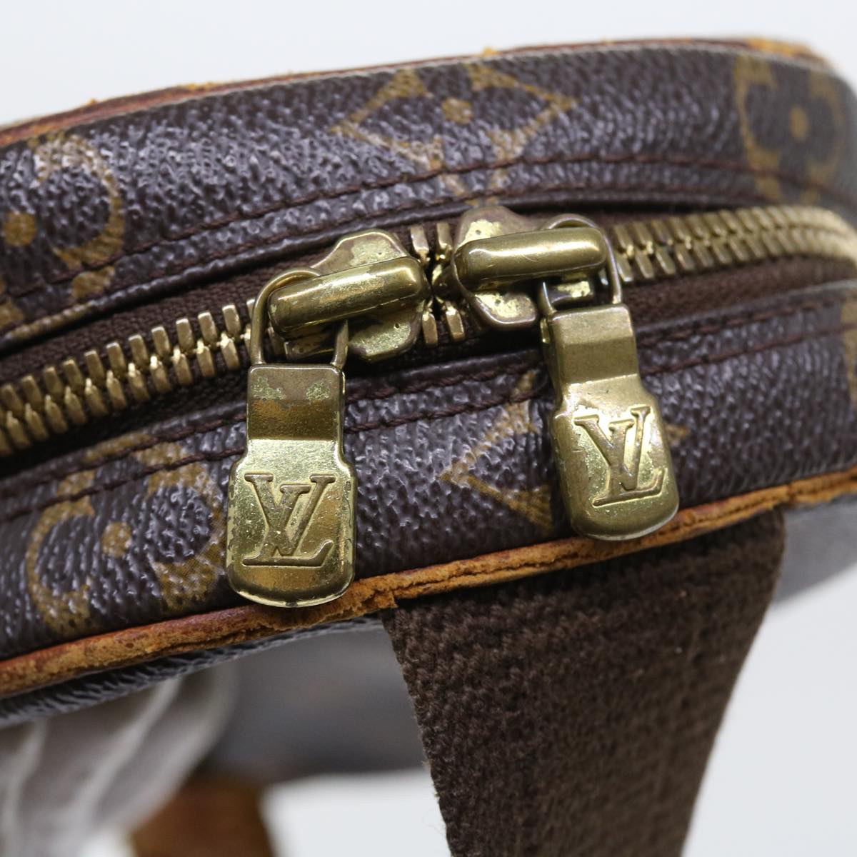 LOUIS VUITTON Monogram Pochette Gange Shoulder Bag M51870 LV bs8947