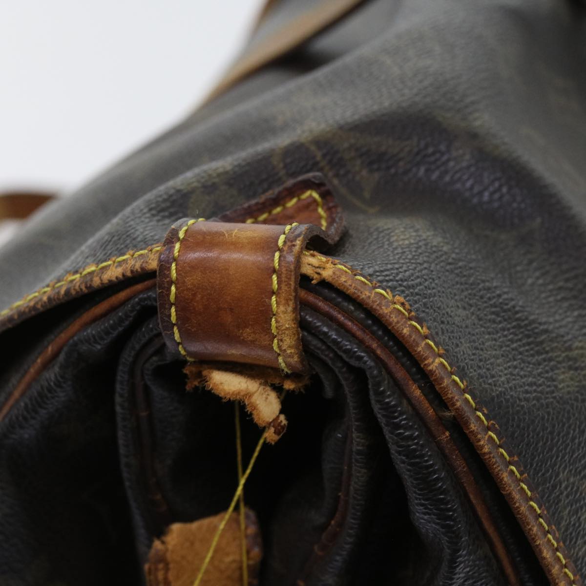 LOUIS VUITTON Monogram Saumur 35 Shoulder Bag M42254 LV bs8963