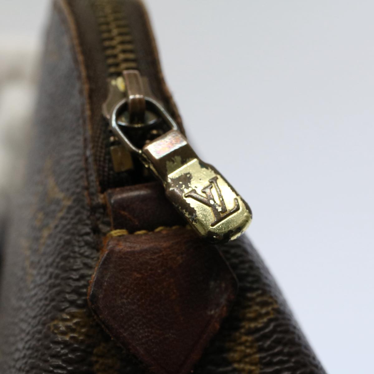 LOUIS VUITTON Monogram Pochette Cosmetic PM Cosmetic Pouch M47515 LV bs9045