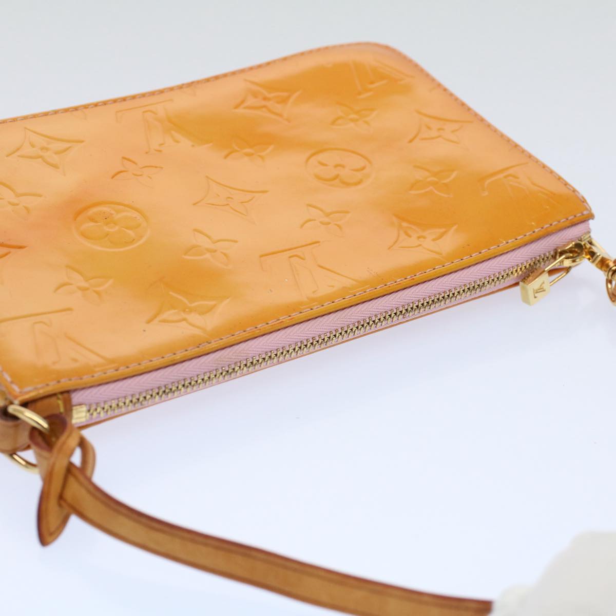 LOUIS VUITTON Vernis Lexington Pouch Marshmallow Pink M91057 LV bs9130