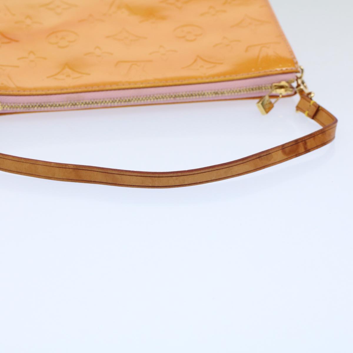 LOUIS VUITTON Vernis Lexington Pouch Marshmallow Pink M91057 LV bs9130