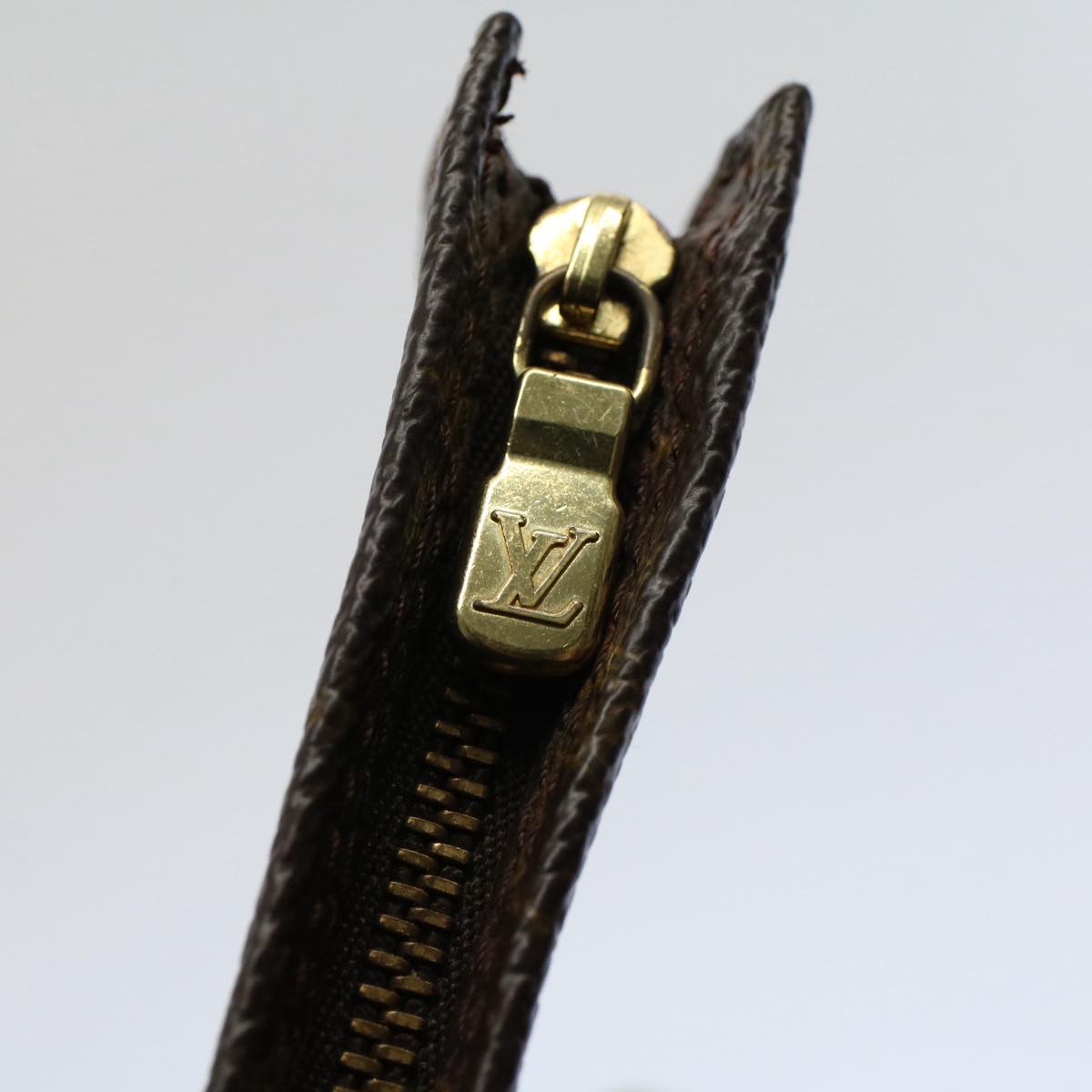 LOUIS VUITTON Monogram Bucket PM Accessory Pouch LV bs9189