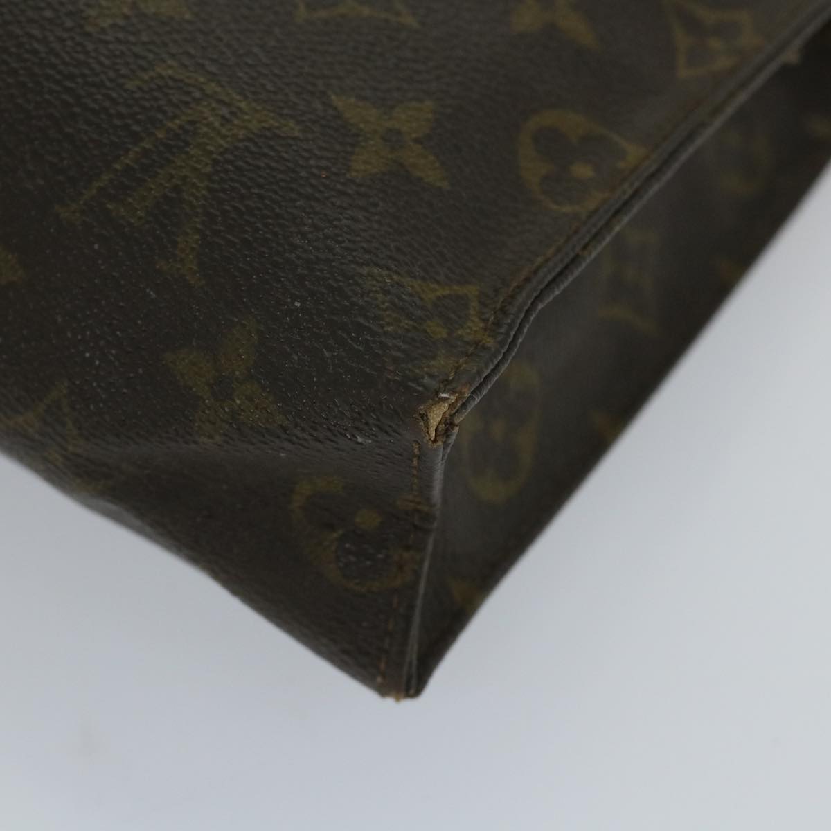 LOUIS VUITTON Monogram Poche Toilette 26 Pouch M47542 LV bs9250