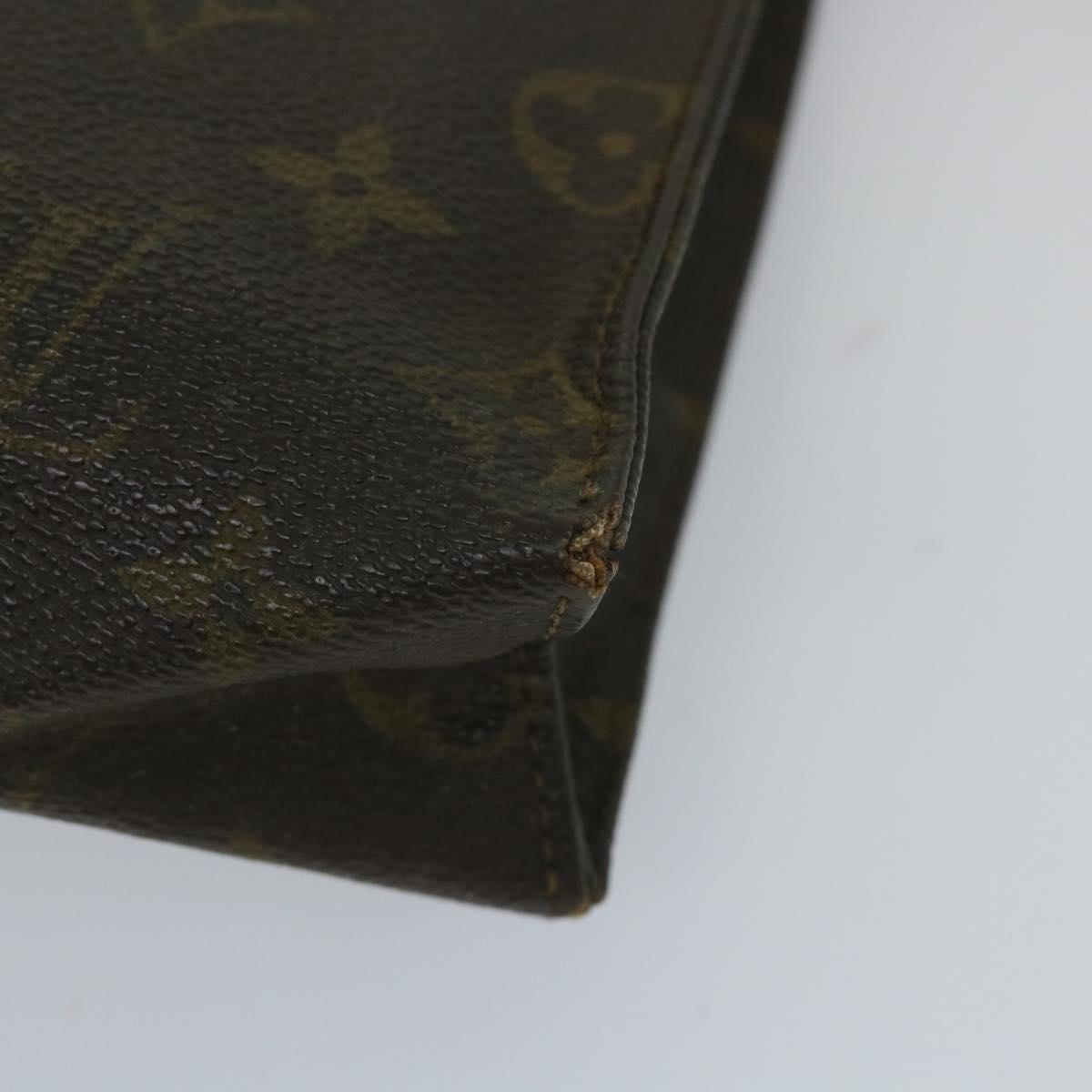 LOUIS VUITTON Monogram Poche Toilette 26 Pouch M47542 LV bs9250