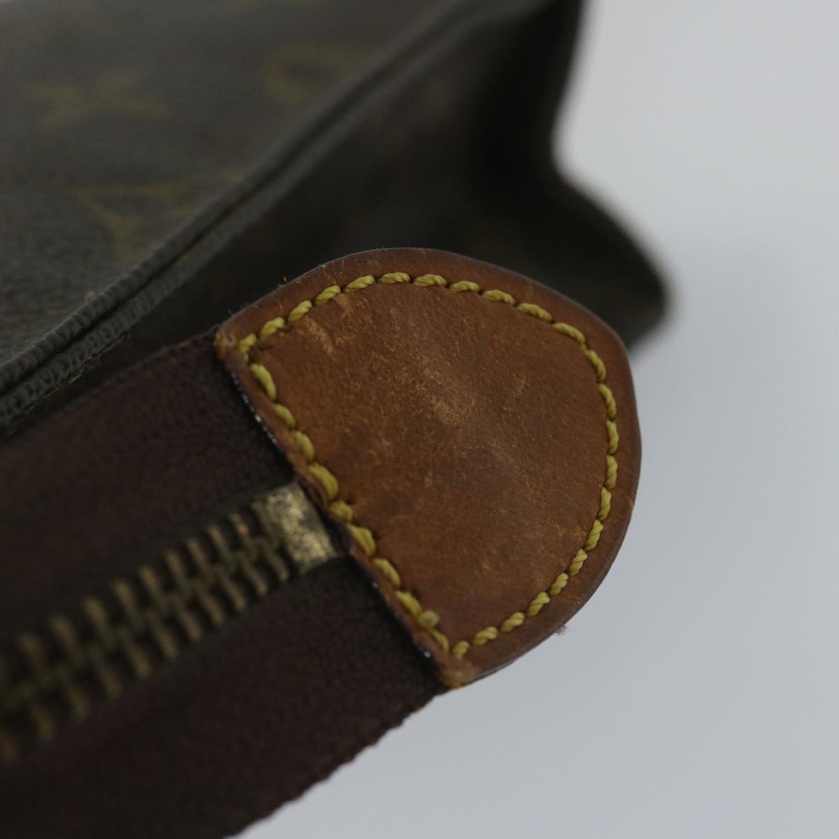 LOUIS VUITTON Monogram Poche Toilette 26 Pouch M47542 LV bs9250