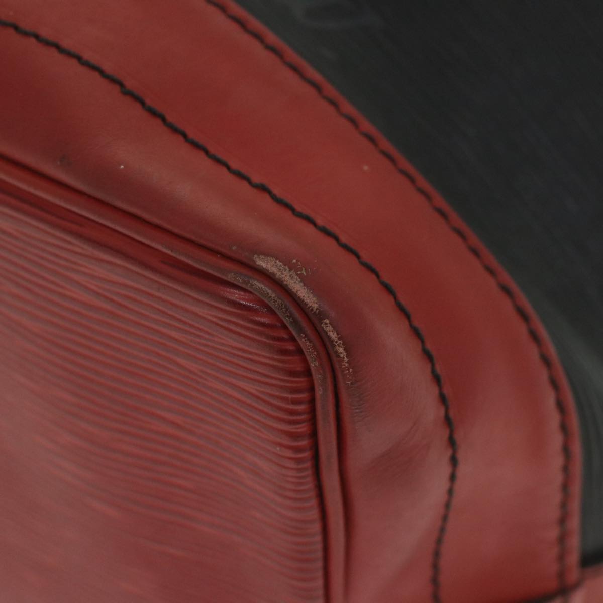 LOUIS VUITTON Epi Noe Shoulder Bag Bicolor Black Red M44017 LV bs9852