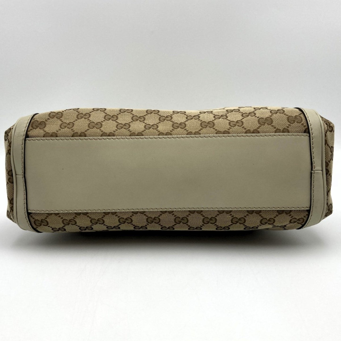 Luxury Gucci Trending 2025 Gg Canvas  Canvas Shoulder Bag ()