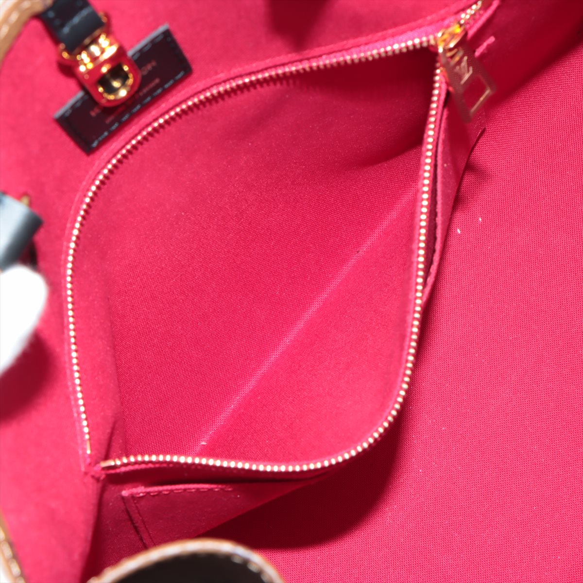 Louis Vuitton Monogram Giant Reversee On The Gor MM M45321    place