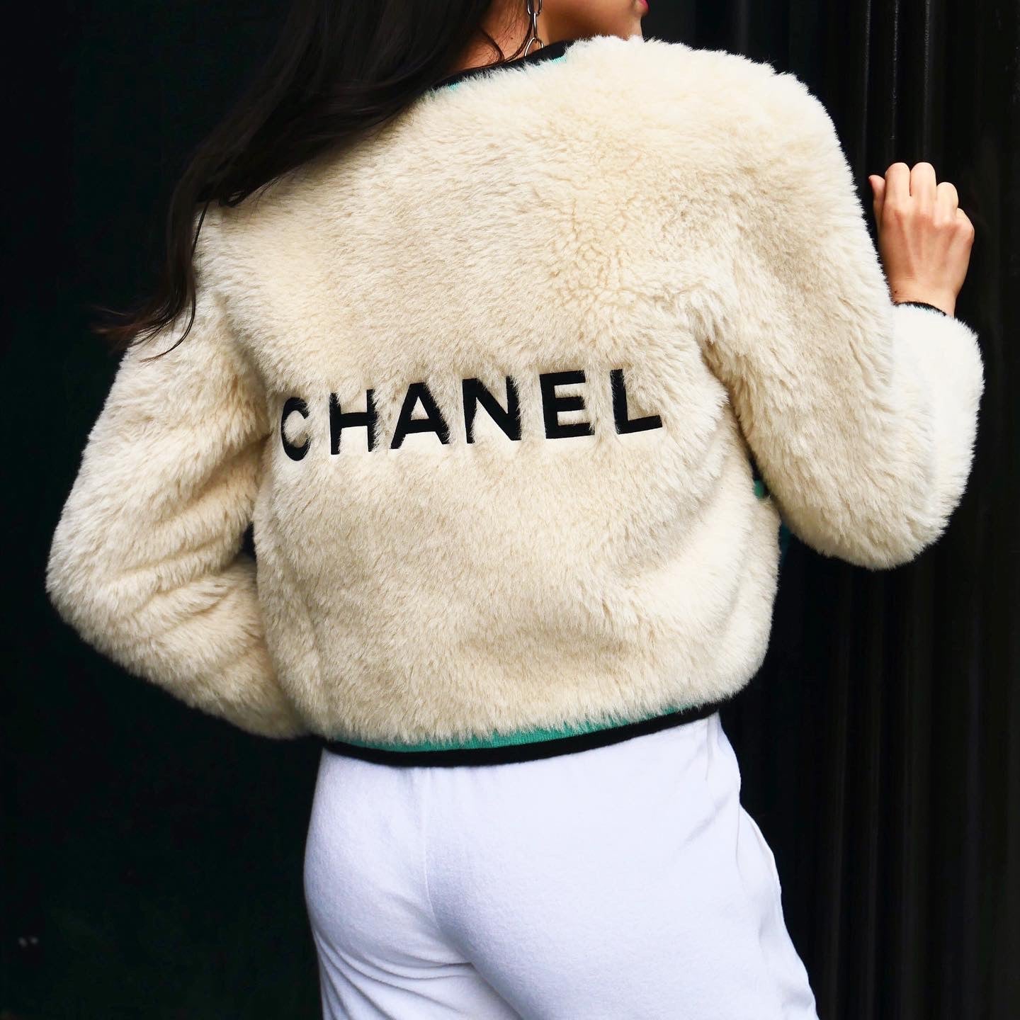 Luxury Chanel Fall 1994 logo-appliqué collarless jacket #40