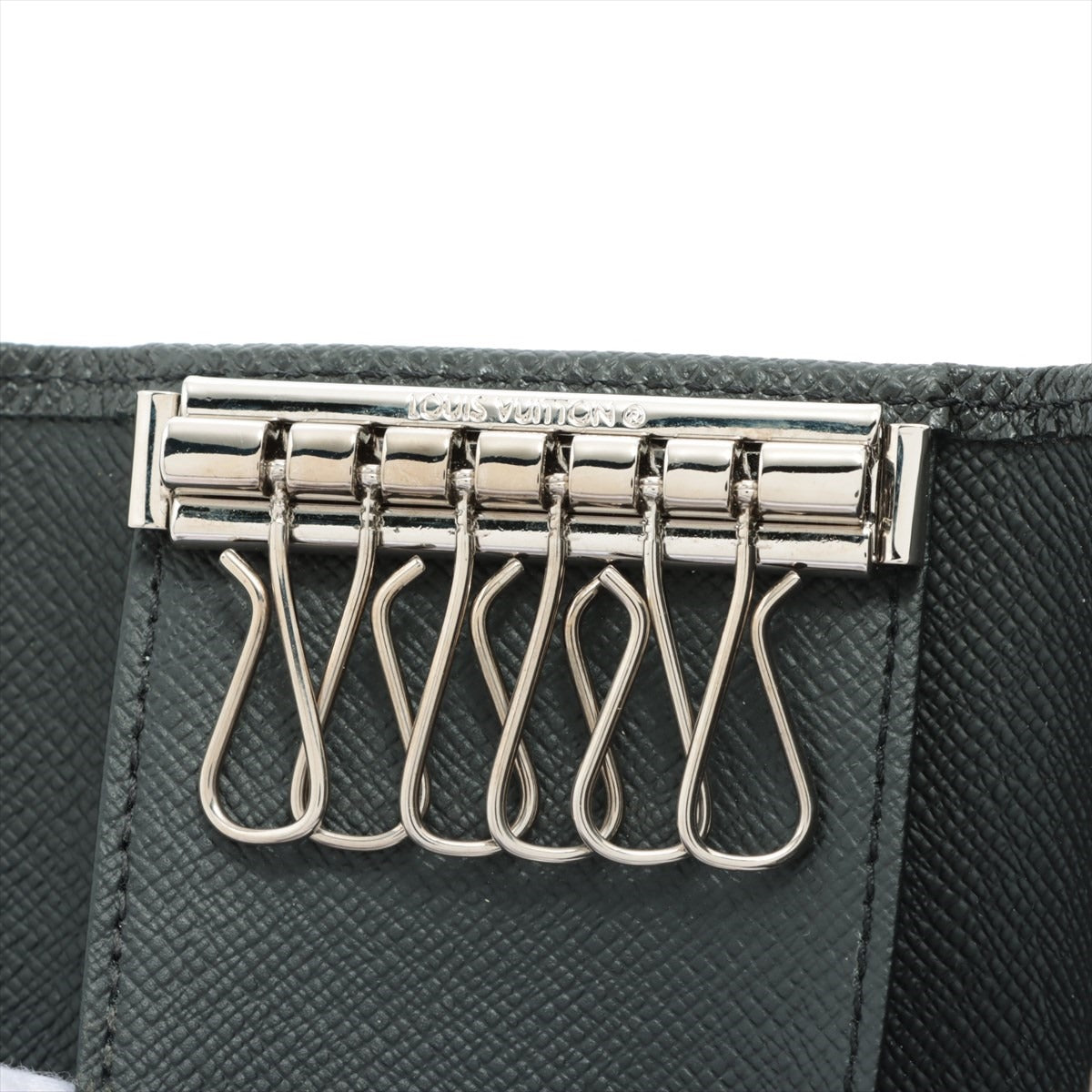 Louis Vuitton Taiga Multicle 6 M30500  Keycase