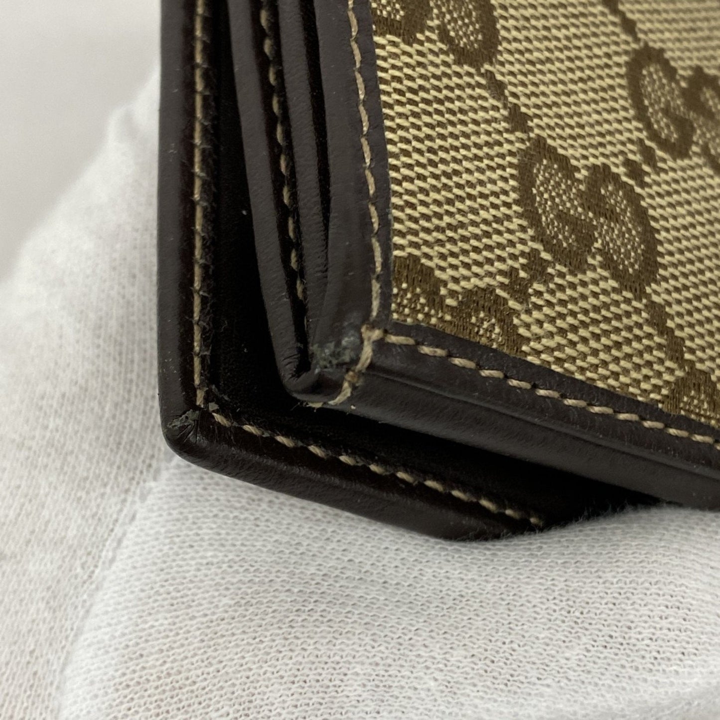 Gucci   Canvas Business Card Case