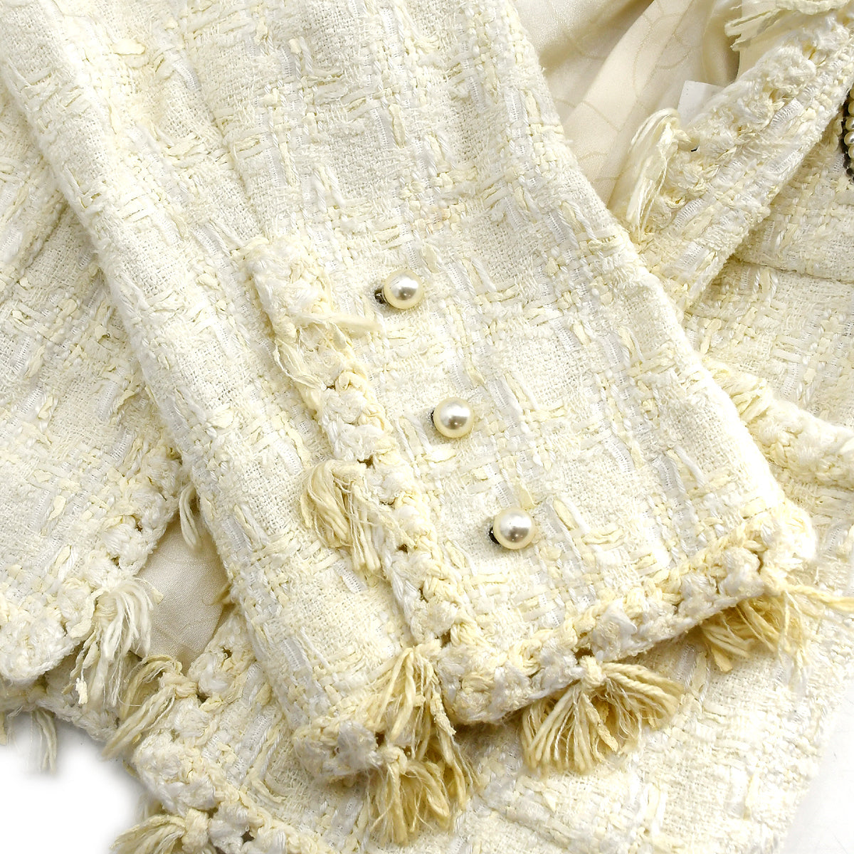 Chanel Cruise 2004 Ensemble Collarless Jacket #44