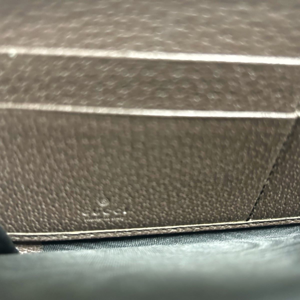 Gucci  Canvas Wallet  ()